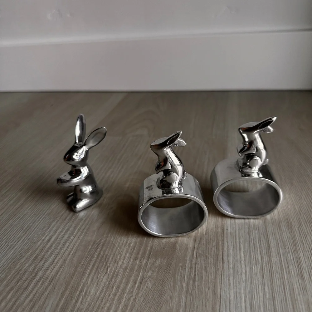 RARE! Crate&Barrel Silver Bunny Napkin Rings and Place Card Holder EASTER 🐣🌸🐇